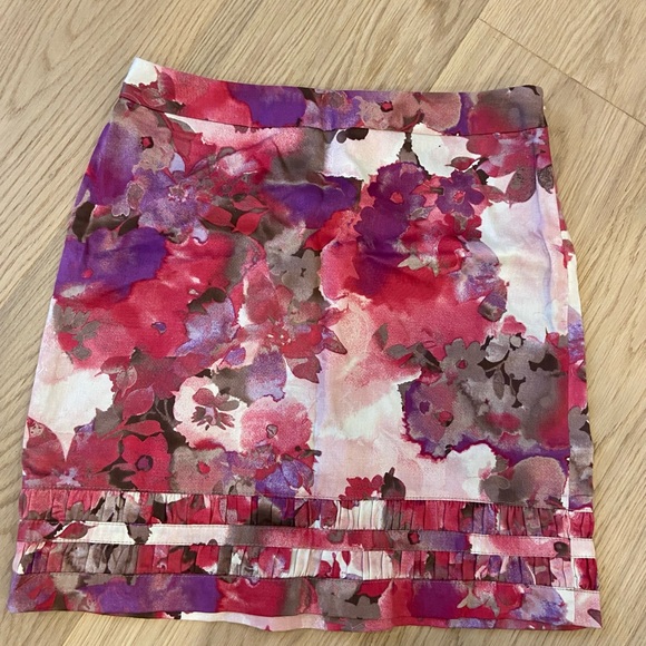 Loft skirt - Picture 1 of 2